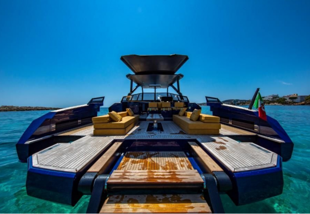 $691K Yacht